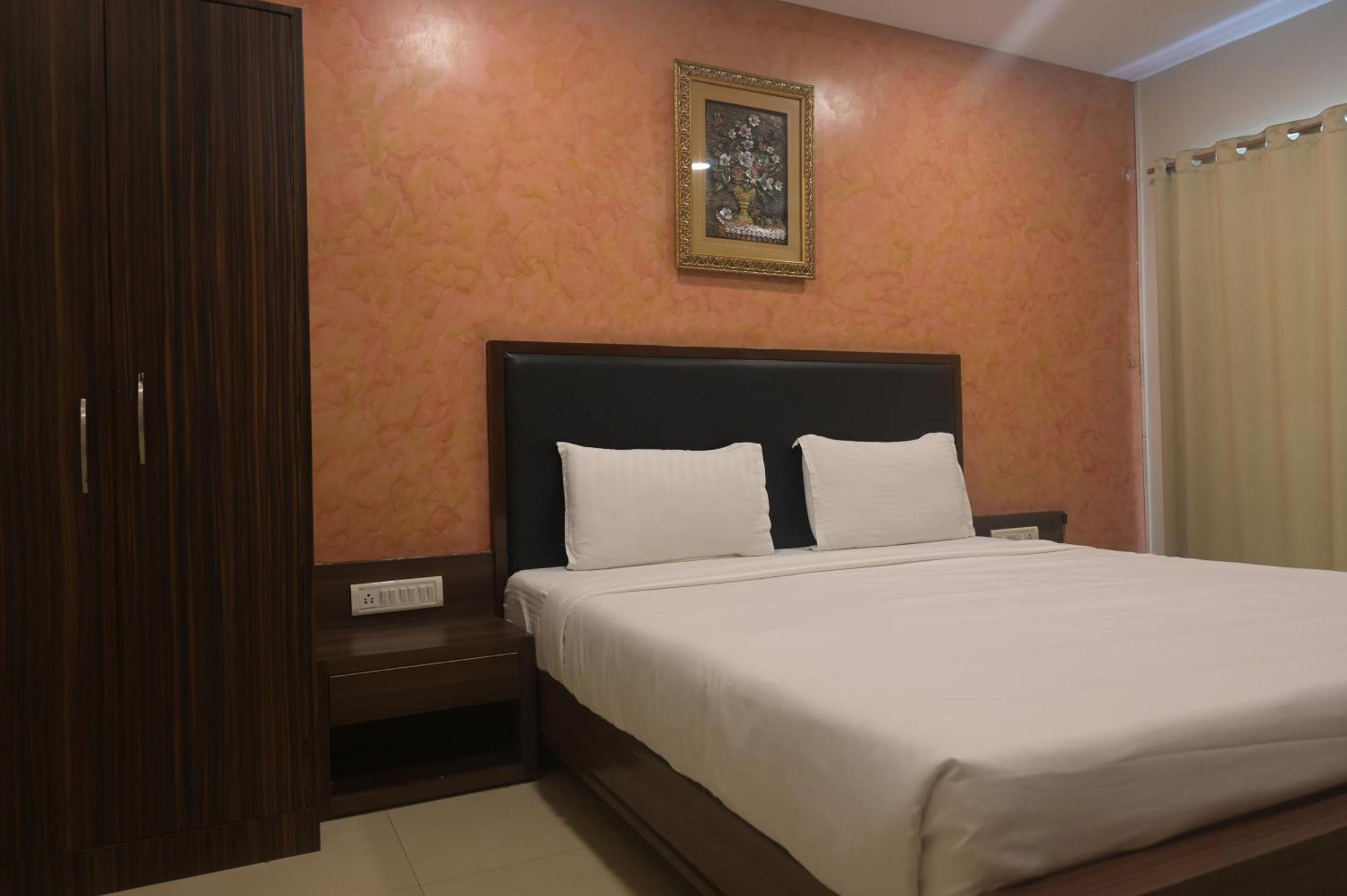 The Wave International Resort Bundu Екстериор снимка
