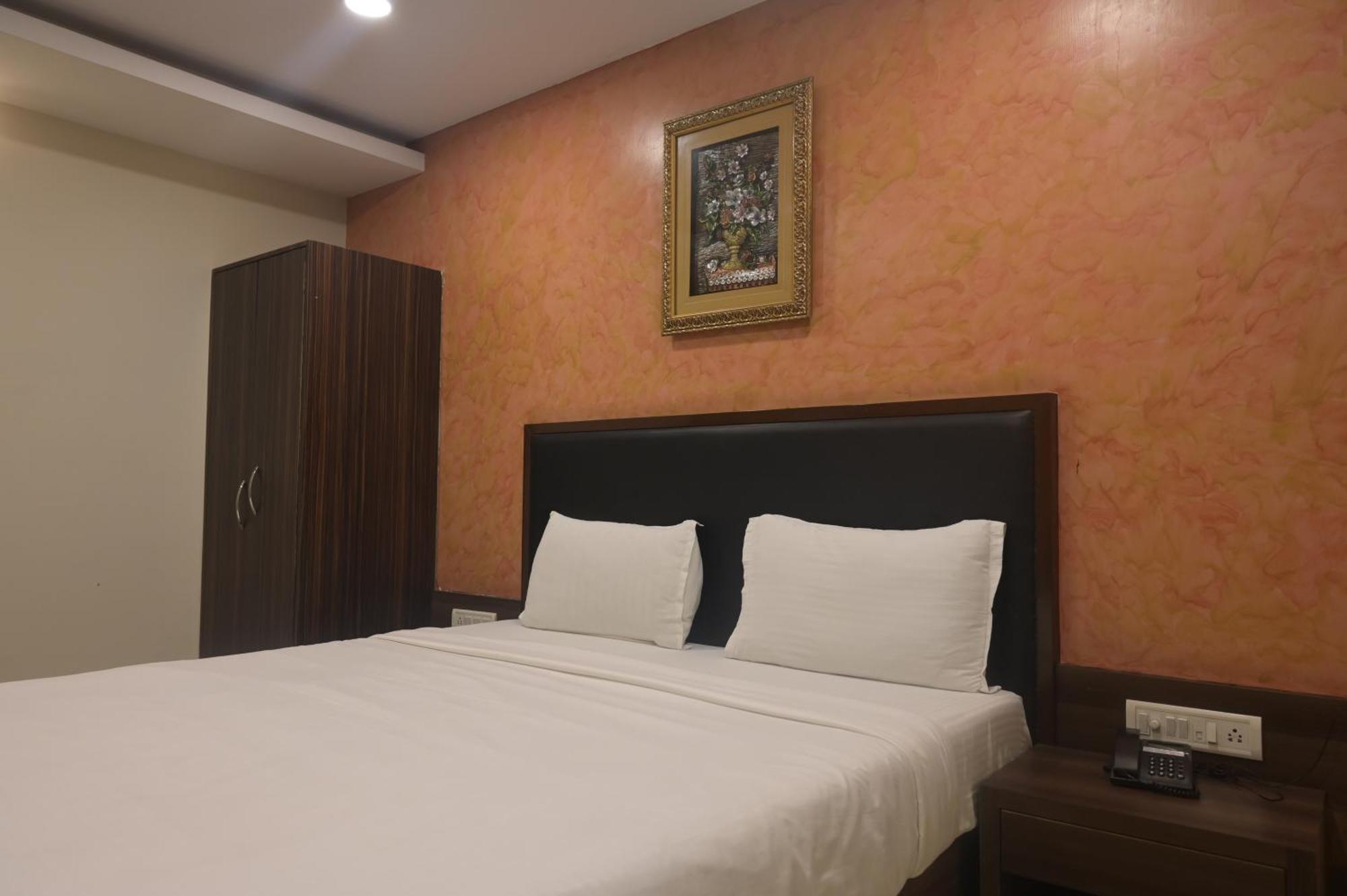 The Wave International Resort Bundu Екстериор снимка