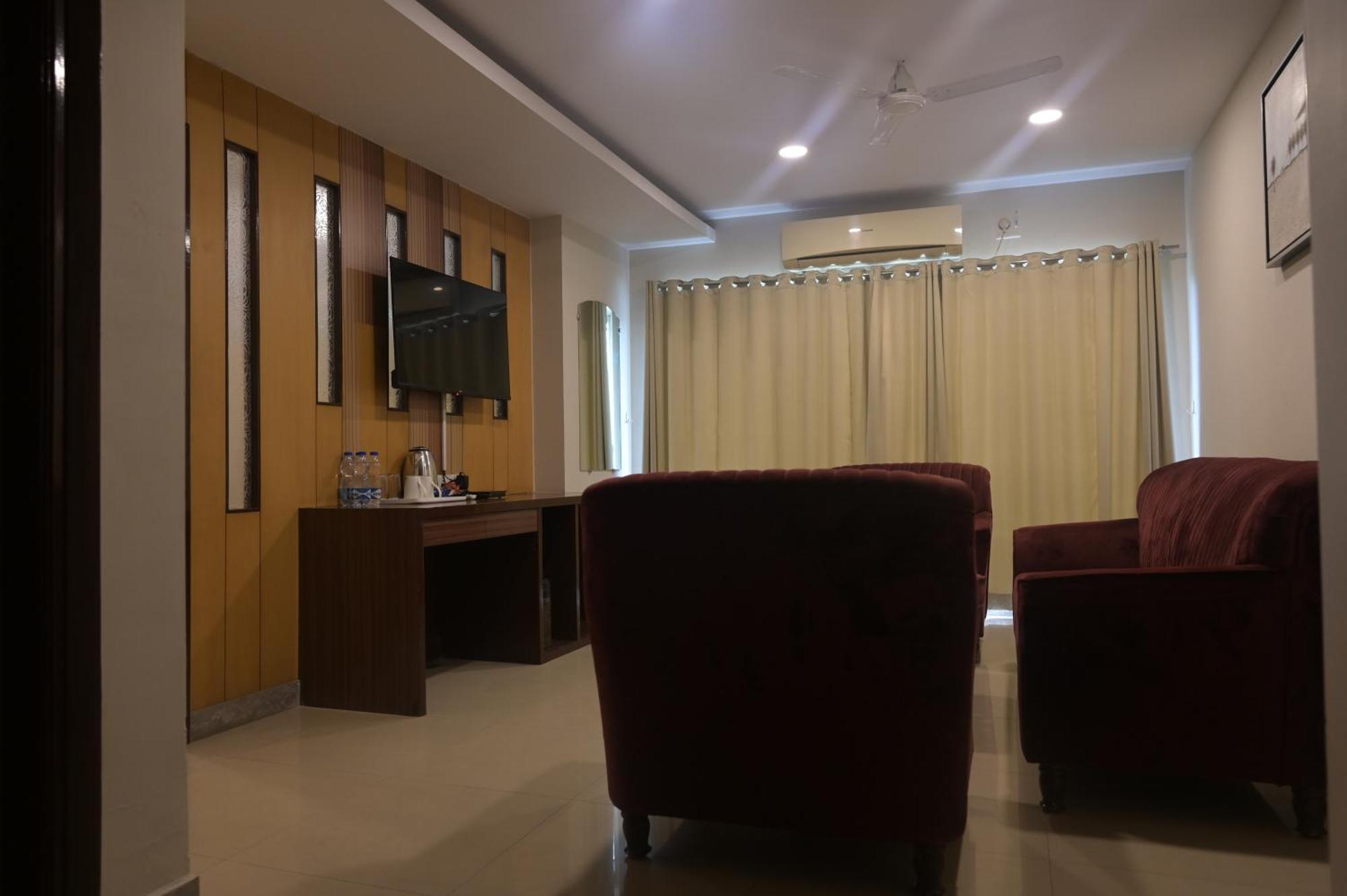 The Wave International Resort Bundu Екстериор снимка