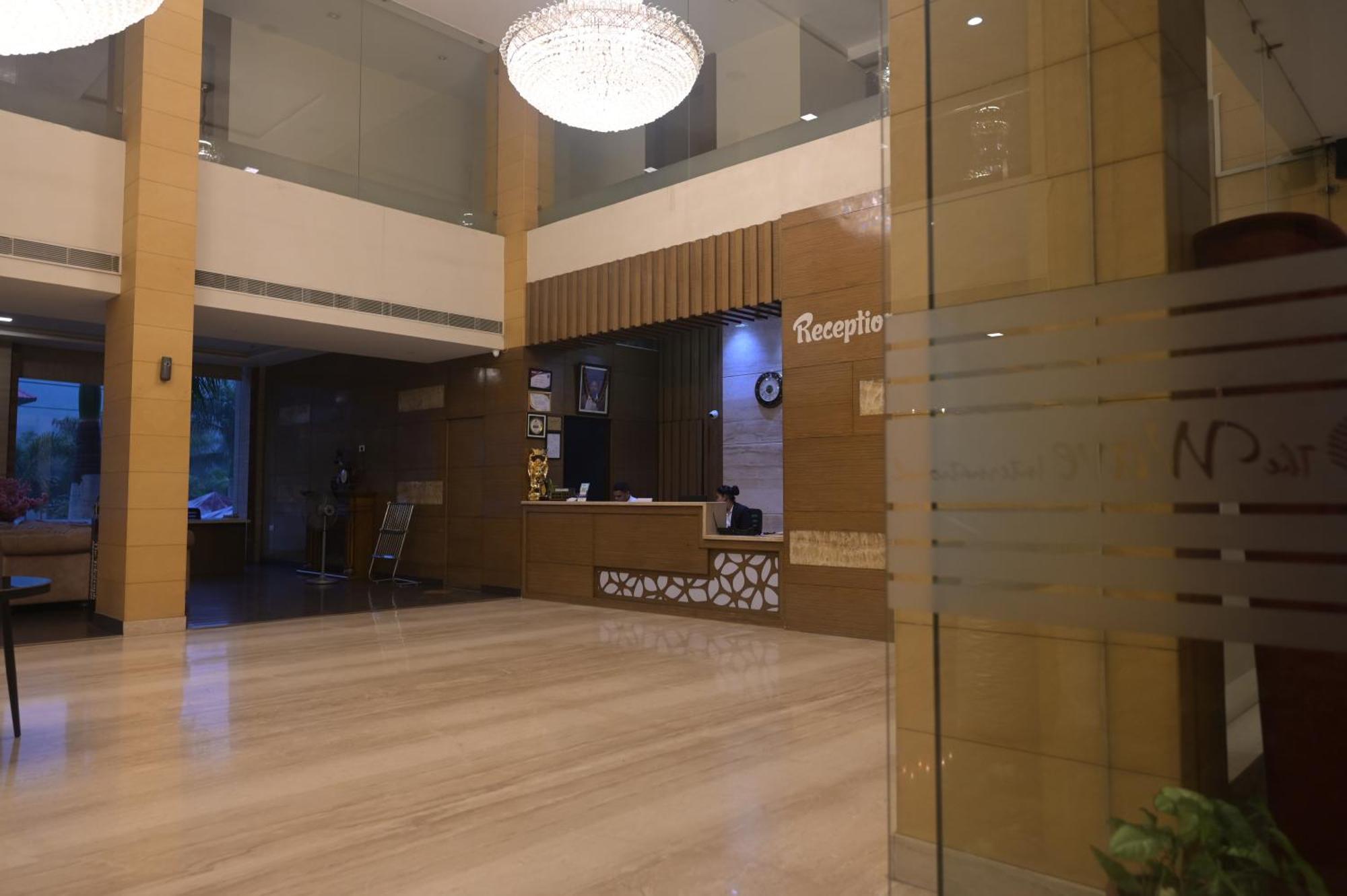 The Wave International Resort Bundu Екстериор снимка