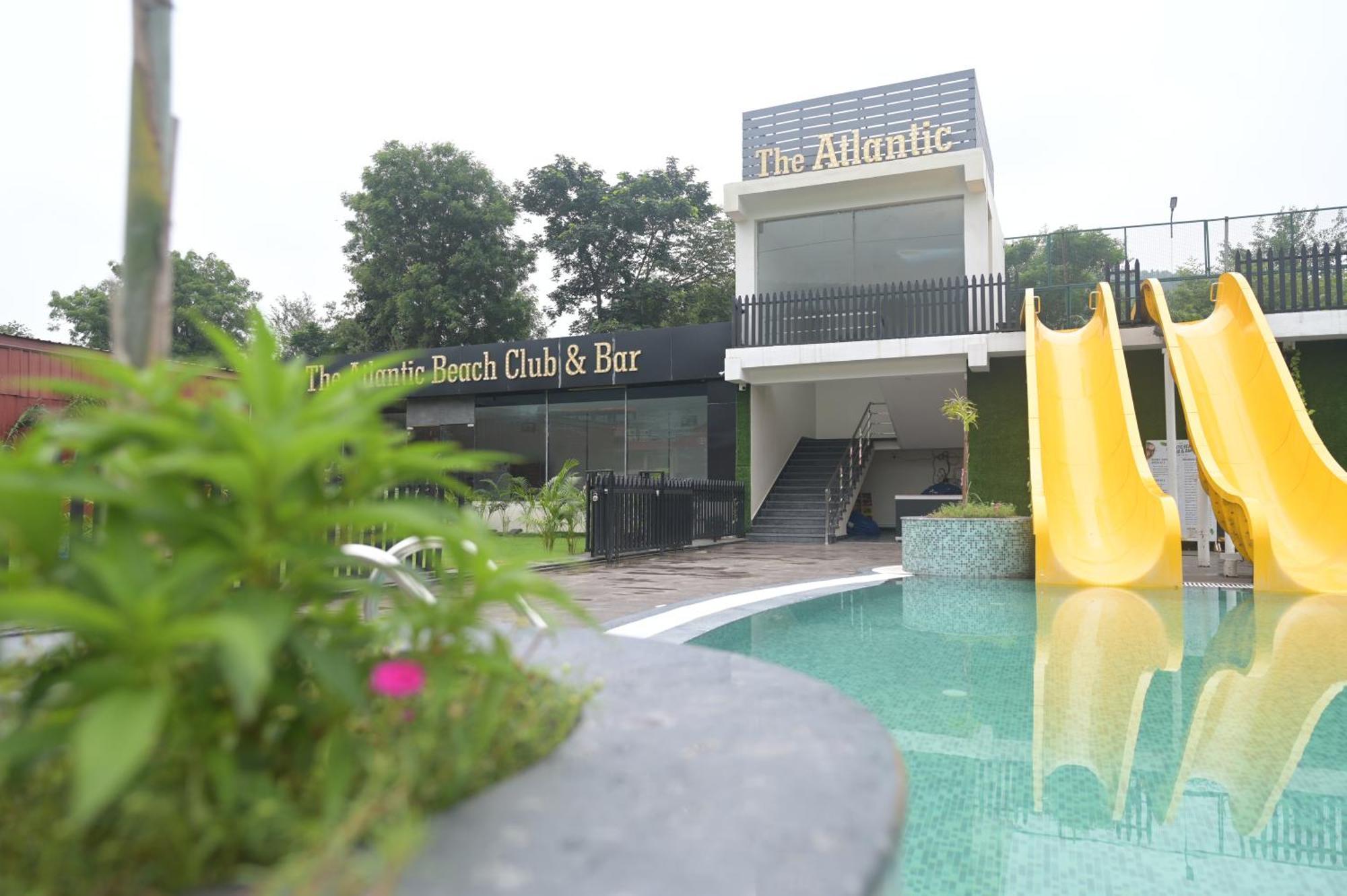 The Wave International Resort Bundu Екстериор снимка